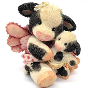 Mary's Moo Moos Holstein You Close Valentine Figurine